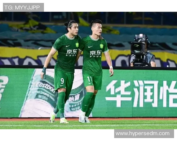 国安足球队最帅球星是谁盘点热门人选与球迷热议分析