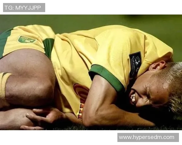 足球历史上十大最具侵略性球星高清图片展现劲爆瞬间